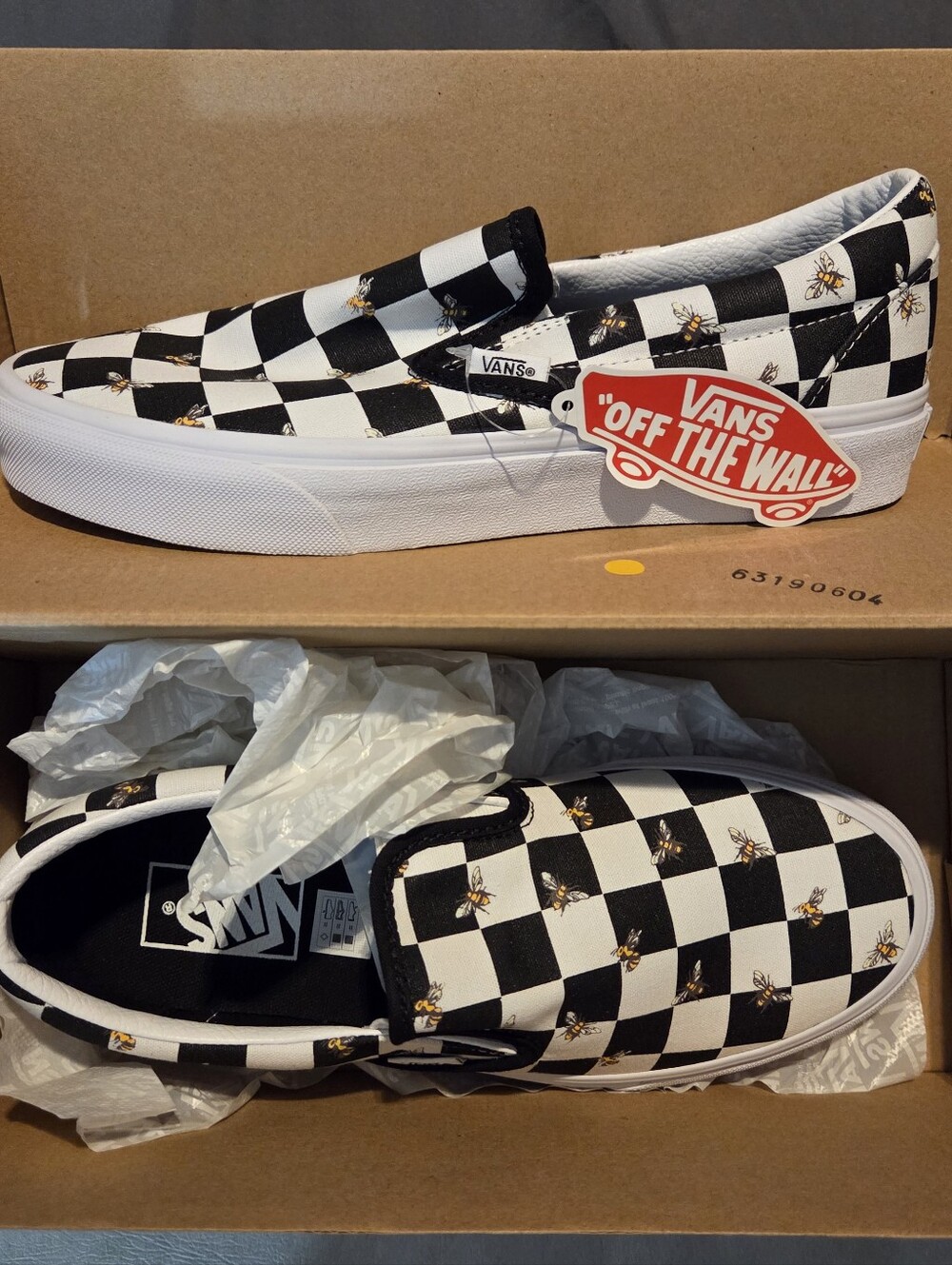 Vans Slip-On Checkerboard with Bee Motif - Black/White